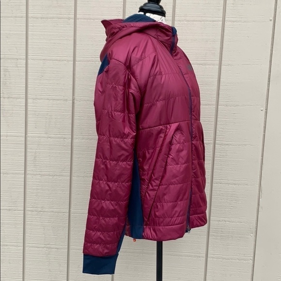 new balance Heat Men’s Hybrid Athletic Jacket - Picture 9 of 16